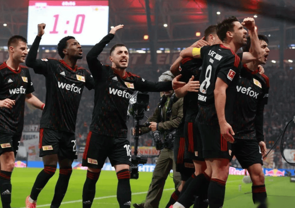 九游体育- 格雷兹曼回应本泽马回归稳定最重要 