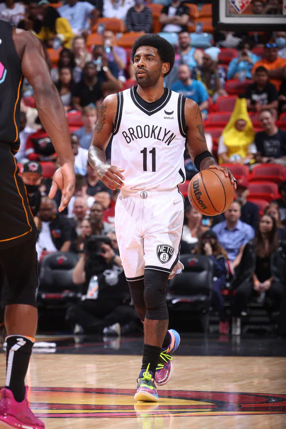 关于莱万多夫斯基连续三场比赛得分超过连败，热火挑战极限！的信息